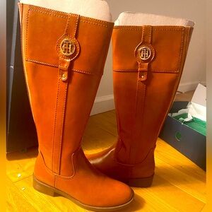 Tommy Hilfiger excellent condition women boots size 6.5